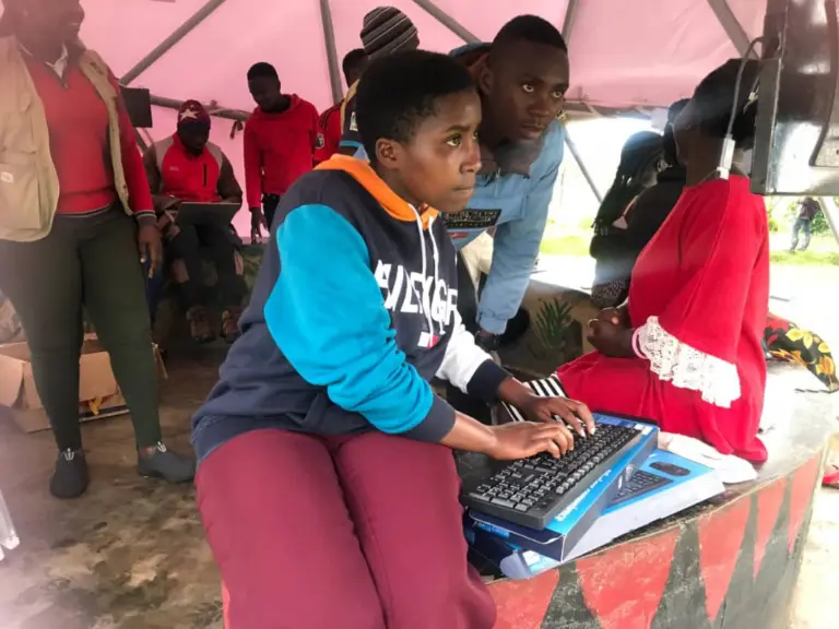 Digital skills and safety training in Uganda with Project Hello World